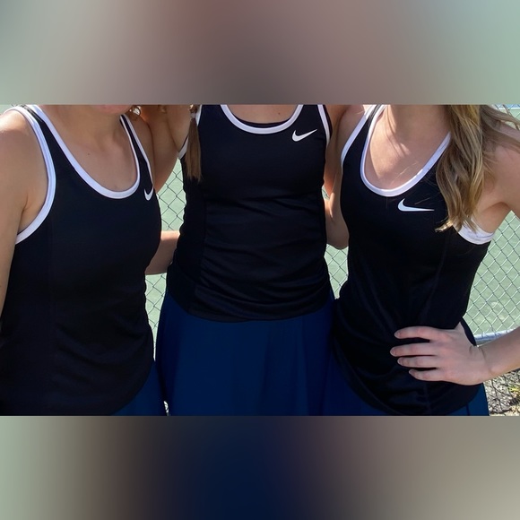 Nike Dri-Fit Racerback Tank Top for tennis or running - Picture 6 of 6